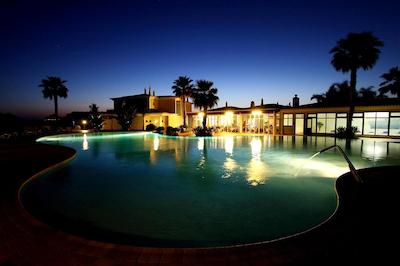 کلوب پرتو مز