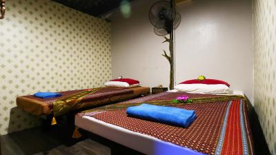 ارکادیا سوئیتز فلونچیت بانکوک بای کامپس هاسپیتالیتی