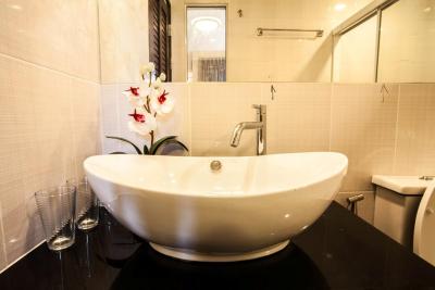 د آیم ساتورن