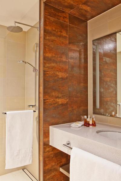 استیجنبرجر هتل برمن