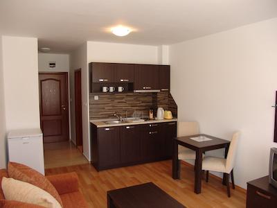 هاپی اپاردتل اند اسپا