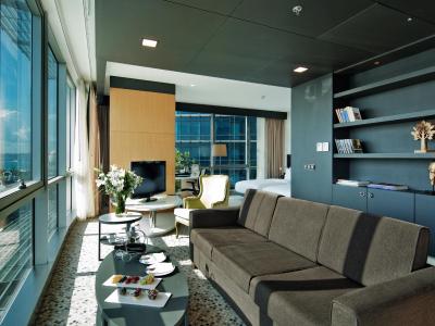 دابل تری بای هیلتون هتل استانبول-مودا