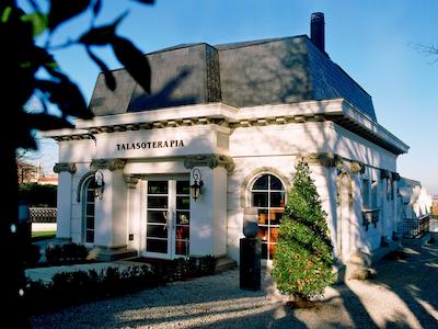 اورستارز هتل ریل