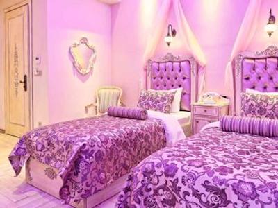 الگانس اچ تی دیزاین سوئیتس