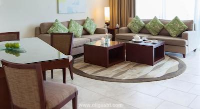 الگانس اچ تی دیزاین سوئیتس