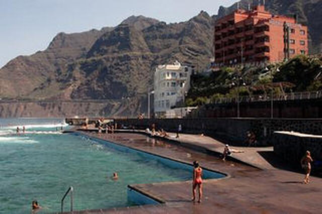 دلفین باجامار