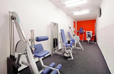 پلوز پراگ هستل