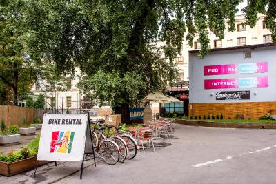 پلوز پراگ هستل