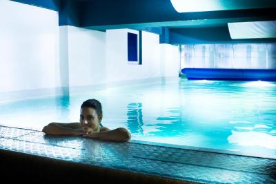 پلوز پراگ هستل