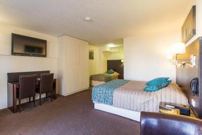 ال پاسُ متر این پرت ماککواری