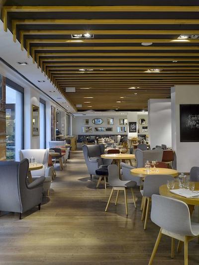 اینسید بای ملی پراگو اُلد تون