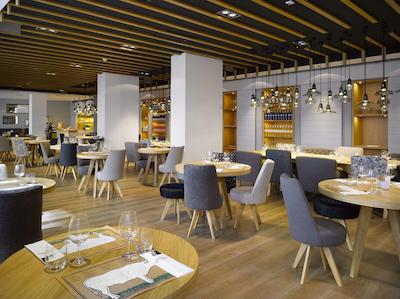 اینسید بای ملی پراگو اُلد تون