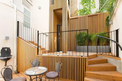 لیوین رسیدنس بای فلمینگز وین-پارلامنت