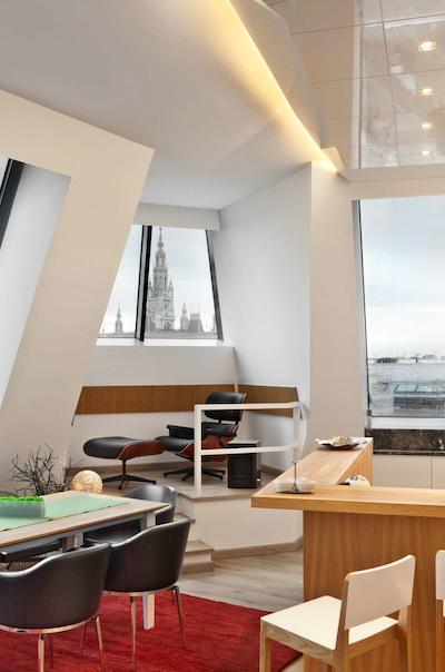 لیوین رسیدنس بای فلمینگز وین-پارلامنت