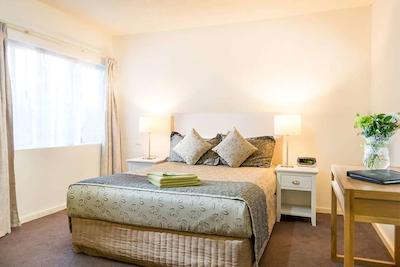 بست وسترن ادلید گرانادا متر این