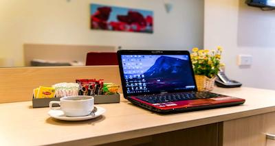 بست وسترن ادلید گرانادا متر این