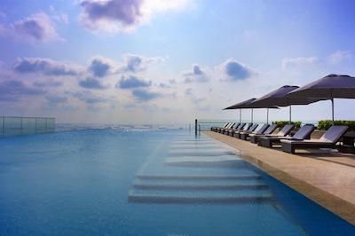 د وستین سنگاپور