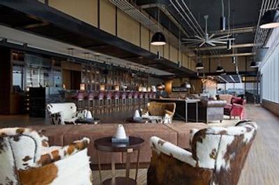 د وستین سنگاپور