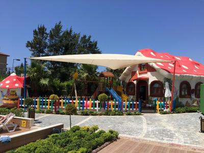 لونا بلانکا ریزورت اند اسپا