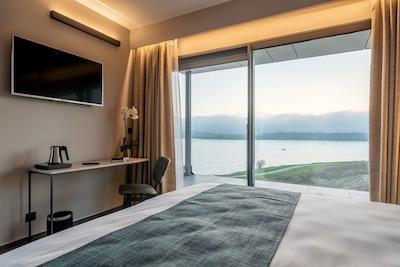 بست وسترن پلاس گولدن لاکز هتل