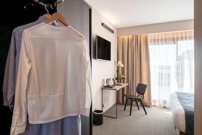 بست وسترن پلاس گولدن لاکز هتل