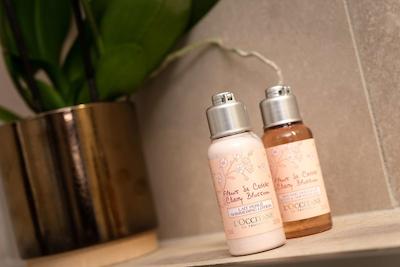 بست وسترن پلاس گولدن لاکز هتل