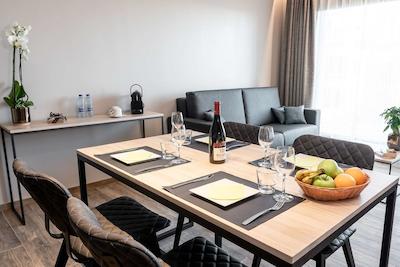 بست وسترن پلاس گولدن لاکز هتل