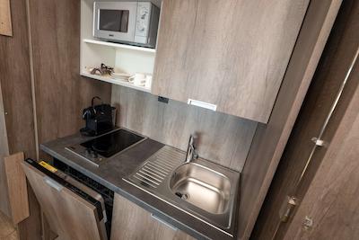 بست وسترن پلاس گولدن لاکز هتل