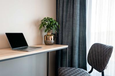 بست وسترن پلاس گولدن لاکز هتل