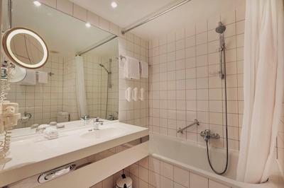 ه4 هتل لیپیزیگ