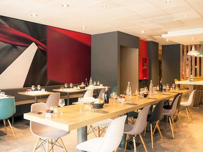 هتل ایبیز لین پارت-دیو لز هالز