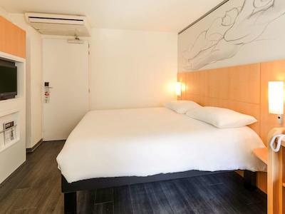 هتل ایبیز لین پارت-دیو لز هالز