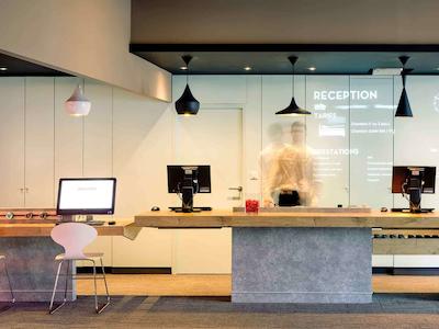 هتل ایبیز لین پارت-دیو لز هالز