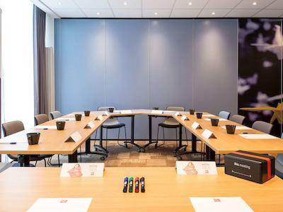 هتل ایبیز لین پارت-دیو لز هالز