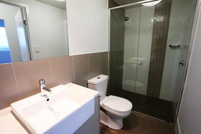 سنترال هلبرن اپارتمنتز بای ویوو