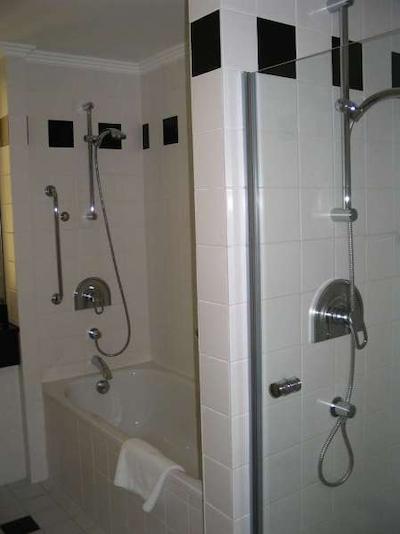 رادیسن بلو کارلتون