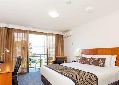 کوالیتی هتل بسید گیلنگ