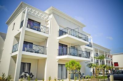 ادنیز لا باول