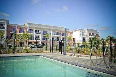 ادنیز لا باول