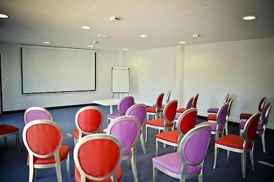 ادنیز لا باول