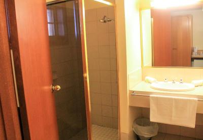 است گئورجز متر این