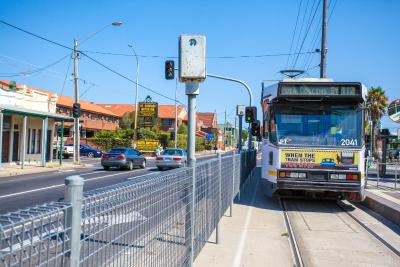 است گئورجز متر این