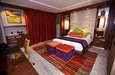 وی کویوا هتل اند کاسینو