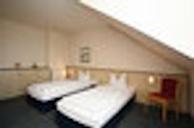 سیتی هتل هیرسوردا