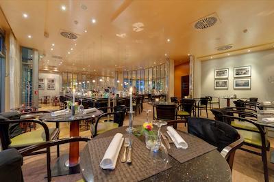 فیرست این هتل زویکاو