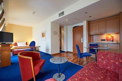 فیرست این هتل زویکاو