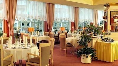 هتل چمنیتزر هف