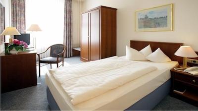 هتل چمنیتزر هف