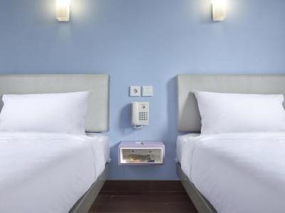 اماریز هتل جواندا