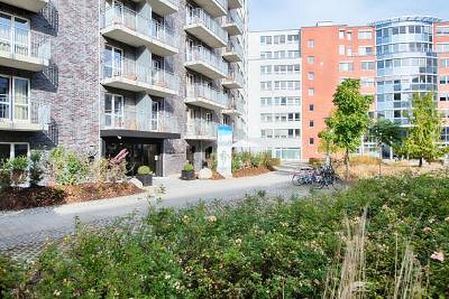 مندریان سویتز برلین چکپوینت چارلی